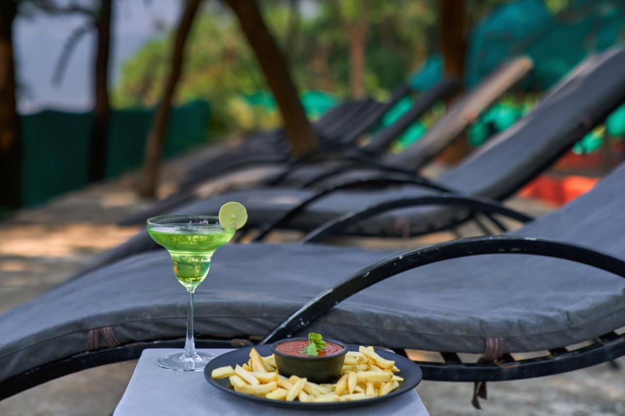 Tranquil Beach Resort Harihareshwar Extérieur photo