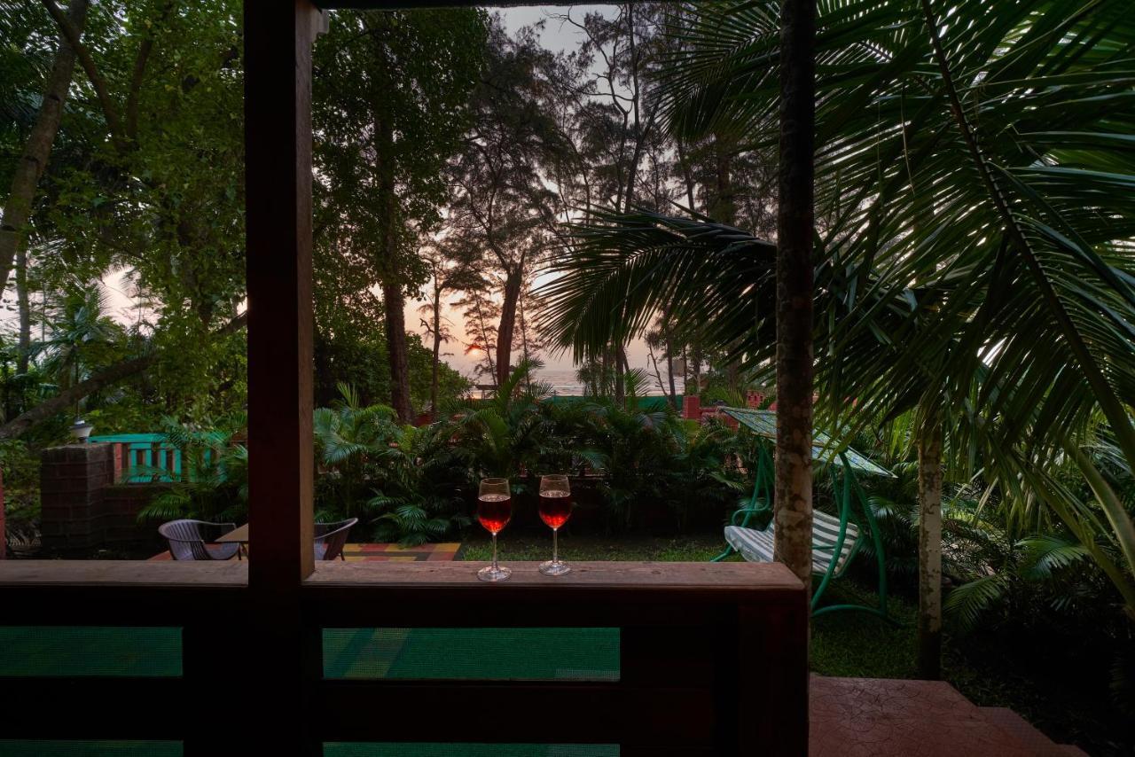 Tranquil Beach Resort Harihareshwar Extérieur photo