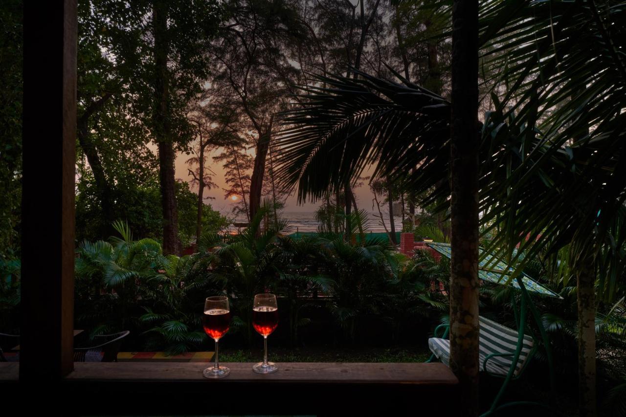 Tranquil Beach Resort Harihareshwar Extérieur photo